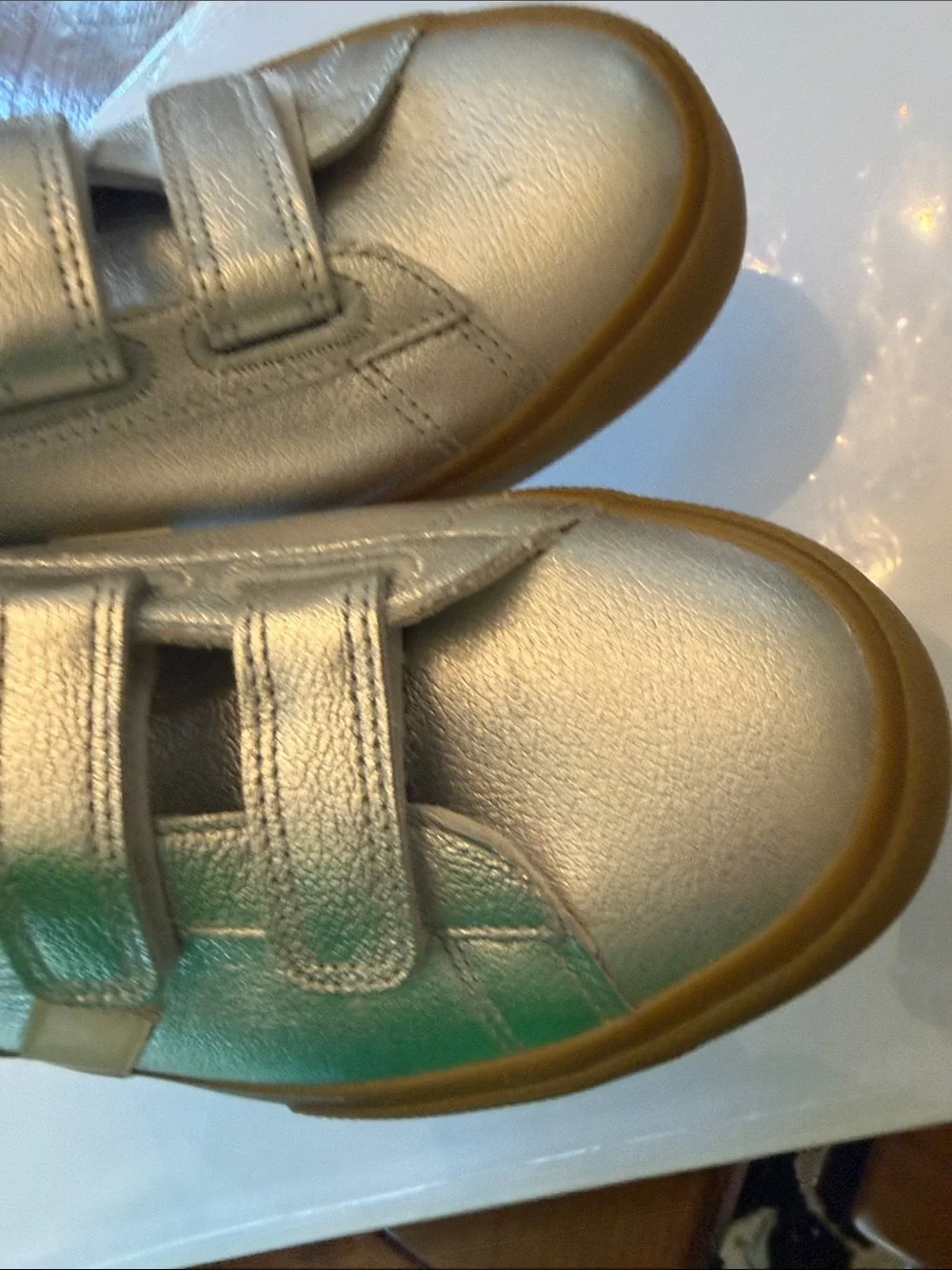 NWOB Veja Recife Silver Women Velcro sneakers 41/US 10